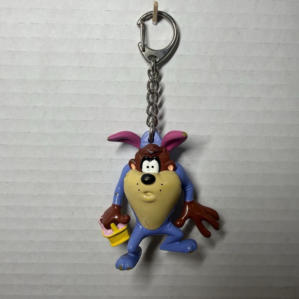 Vintage Warner Bros Looney Tunes Tasmanian Devil Taz Easter Bunny Keychain RARE